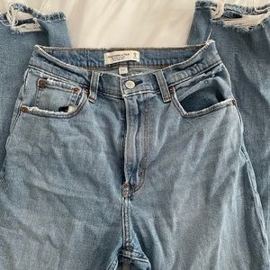 A&F ankle straight curve love jeans 28R